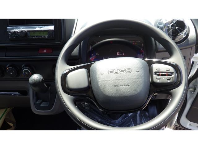 キャンター Ｗキャブ全低床　積載２ｔ　極東製垂直パワーゲート　Ｖ６０１　衝突軽減ブレーキ　車線逸脱警報装置　ＬＥＤヘッドライト＆ＬＥＤフォグ　フル液晶メーター　ステアリングスイッチ　交通標識認識機能　リアビューカメラ（26枚目）