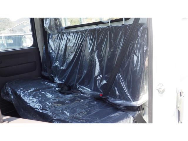 キャンター Ｗキャブ全低床　積載２ｔ　極東製垂直パワーゲート　Ｖ６０１　衝突軽減ブレーキ　車線逸脱警報装置　ＬＥＤヘッドライト＆ＬＥＤフォグ　フル液晶メーター　ステアリングスイッチ　交通標識認識機能　リアビューカメラ（59枚目）