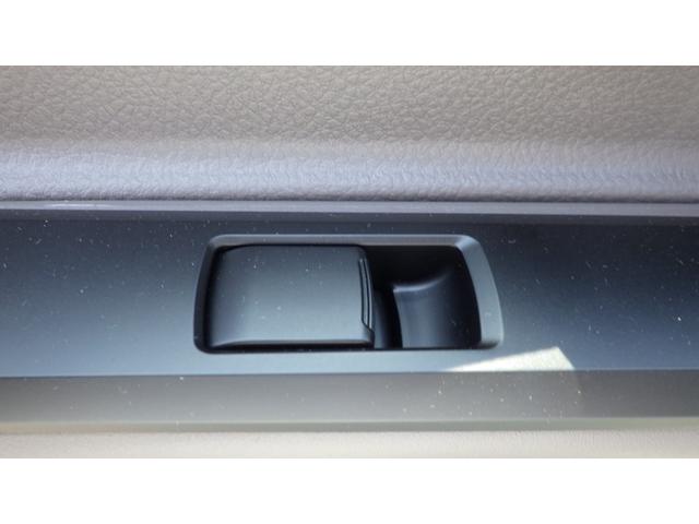 キャンター 全低床　積載３ｔ　極東製垂直パワーゲート　Ｖ６０１Ｃ　衝突軽減ブレーキ車線逸脱警報装置　ＬＥＤヘッドライト＆ＬＥＤフォグ　フル液晶メーター　ステアリングスイッチ　交通標識認識機能　リアビューカメラ（58枚目）