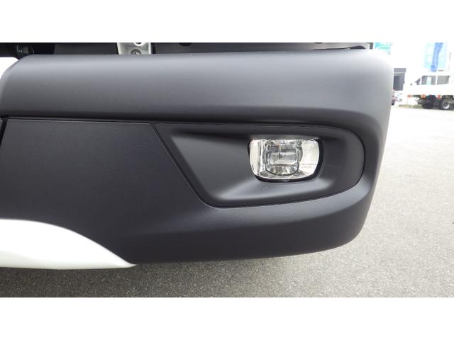 キャンター 全低床　積載３ｔ　極東製垂直パワーゲート　Ｖ６０１Ｃ　衝突軽減ブレーキ車線逸脱警報装置　ＬＥＤヘッドライト＆ＬＥＤフォグ　フル液晶メーター　ステアリングスイッチ　交通標識認識機能　リアビューカメラ（71枚目）