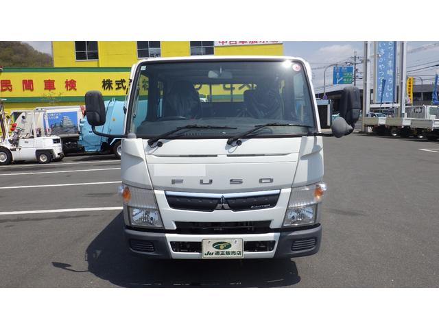 キャンター Ｗキャブ全低床　積載２ｔ　ＡＴ　ロープ穴２対　ロープフック２対　車両総重量　４，６８０Ｋｇ　荷台内寸　長さ：２１０ｃｍ　幅：１６０ｃｍ　高さ：３８ｃｍ　左電格ミラー　キーレス　ＥＴＣ（3枚目）