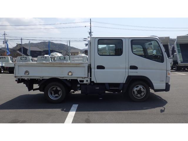 キャンター Ｗキャブ全低床　積載２ｔ　ＡＴ　ロープ穴２対　ロープフック２対　車両総重量　４，６８０Ｋｇ　荷台内寸　長さ：２１０ｃｍ　幅：１６０ｃｍ　高さ：３８ｃｍ　左電格ミラー　キーレス　ＥＴＣ（5枚目）