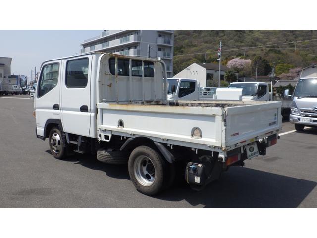 キャンター Ｗキャブ全低床　積載２ｔ　ＡＴ　ロープ穴２対　ロープフック２対　車両総重量　４，６８０Ｋｇ　荷台内寸　長さ：２１０ｃｍ　幅：１６０ｃｍ　高さ：３８ｃｍ　左電格ミラー　キーレス　ＥＴＣ（9枚目）