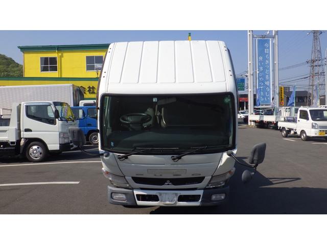 キャンター 全低床　積載２ｔ　新明和製垂直パワーゲート　ＲＥ０６　５ＭＴ　車両総重量　４，４６５Ｋｇ　荷台内寸　長さ：３０５ｃｍ　幅：１６０ｃｍ　高さ：３８ｃｍ　キーレス　エアコン　パワーステアリング　パワーウィンドウ（25枚目）