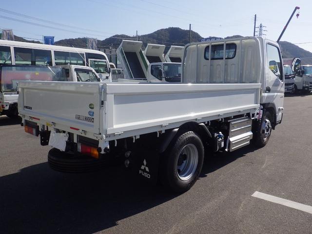 キャンター 全低床　４ＷＤ　積載２ｔ　ＡＴ　衝突軽減ブレーキ　車線逸脱警報　左電格ミラー　ＬＥＤヘッドライト＆ＬＥＤフォグランプ　フル液晶メーター　ステアリングスイッチ　交通標識認識機能　リアビューカメラ　スマートキー（7枚目）