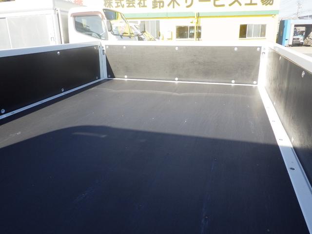 キャンター 全低床　４ＷＤ　積載２ｔ　ＡＴ　衝突軽減ブレーキ　車線逸脱警報　左電格ミラー　ＬＥＤヘッドライト＆ＬＥＤフォグランプ　フル液晶メーター　ステアリングスイッチ　交通標識認識機能　リアビューカメラ　スマートキー（44枚目）