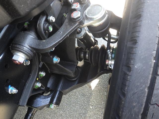 キャンター 全低床　４ＷＤ　積載２ｔ　ＡＴ　衝突軽減ブレーキ　車線逸脱警報　左電格ミラー　ＬＥＤヘッドライト＆ＬＥＤフォグランプ　フル液晶メーター　ステアリングスイッチ　交通標識認識機能　リアビューカメラ　スマートキー（67枚目）