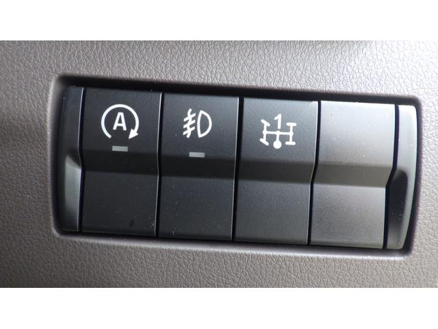 キャンター 　積載３ｔ　アームロール　脱着装置付コンテナ専用車　新明和工業　５ＭＴ　４ナンバー　衝突軽減ブレーキ　車線逸脱警報　ＬＥＤヘッドライト　ＬＥＤフォグランプ　フル液晶メーター　ステアリングスイッチ（52枚目）