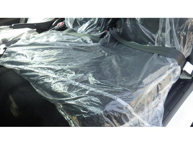 キャンター 　積載３ｔ　アームロール　脱着装置付コンテナ専用車　新明和工業　５ＭＴ　４ナンバー　衝突軽減ブレーキ　車線逸脱警報　ＬＥＤヘッドライト　ＬＥＤフォグランプ　フル液晶メーター　ステアリングスイッチ（64枚目）