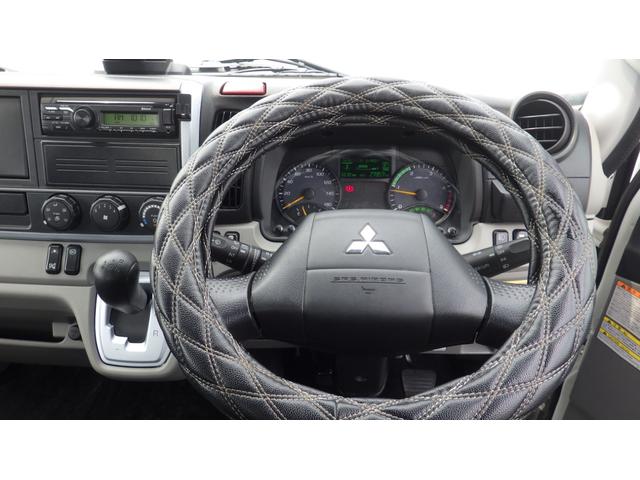 キャンター 全低床　積載２ｔ　ＡＴ車　極東製垂直パワーゲート　Ｖ６０１Ｃ　床鉄板　パイプ欄干　車両総重量　４，５８５Ｋｇ　荷台内寸　長さ：３０５ｃｍ　幅：１６０ｃｍ　高さ：３８ｃｍ　ＥＴＣ　スマートキー（39枚目）