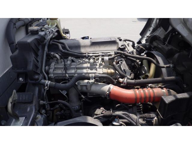 キャンター 全低床　積載２ｔ　東プレ冷蔵冷凍車　－３０℃設定　スタンバイ付　２室仕様　左スライドドア　ラッシング　バックカメラ　車両総重量　４，８９５Ｋｇ　荷台内寸　長さ：３０５ｃｍ　幅：１６７ｃｍ　高さ：１７６ｃｍ（30枚目）