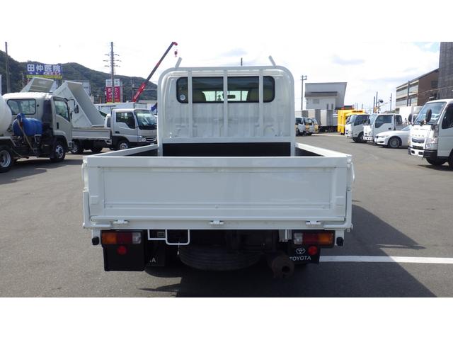 トヨエース Ｗキャブロングジャストロー　積載１．２ｔ　５ＭＴ　車両総重量　３，４４０ｋｇ　荷台内寸　長さ：２１０ｃｍ　幅：１６０ｃｍ　高さ：３８ｃｍ　ＮＡＶＩ　ＥＴＣ　ドライブレコーダー　全席パワーウィンドウ　リアエアコン（8枚目）