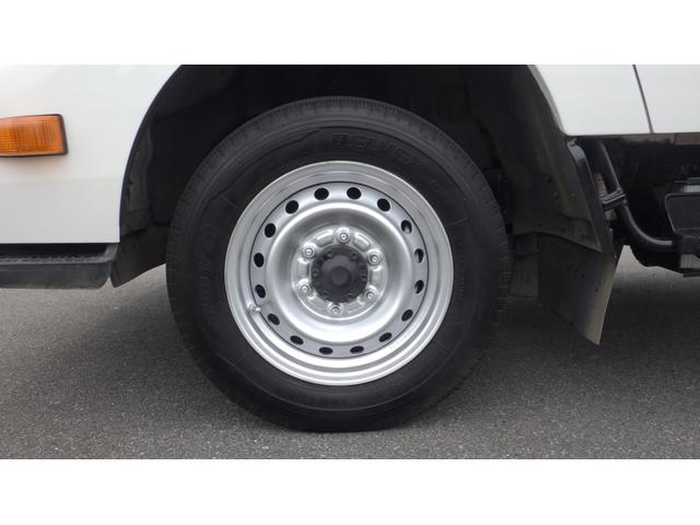 トヨエース Ｗキャブロングジャストロー　積載１．２ｔ　５ＭＴ　車両総重量　３，４４０ｋｇ　荷台内寸　長さ：２１０ｃｍ　幅：１６０ｃｍ　高さ：３８ｃｍ　ＮＡＶＩ　ＥＴＣ　ドライブレコーダー　全席パワーウィンドウ　リアエアコン（31枚目）