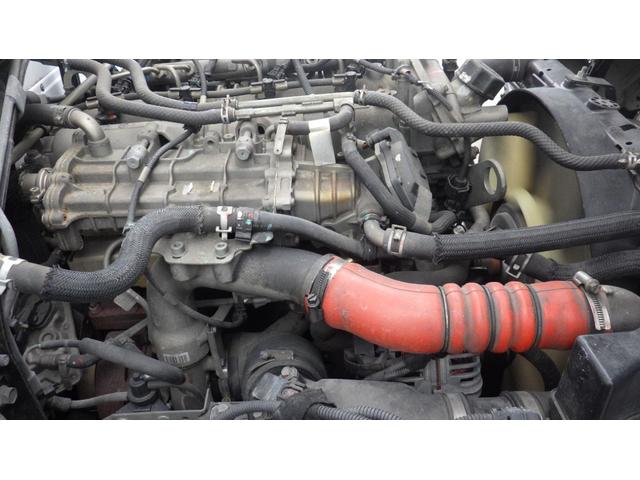 キャンター ロング全低床　積載１．５ｔ　ＡＴ車　三菱製冷蔵冷凍車　－３０℃設定　２室仕様　車両総重量　４，２３４ｋｇ　荷台内寸　長さ：３０２ｃｍ　幅：１６６ｃｍ　高さ：１６７ｃｍ　バックモニター　エアコン　パワーステアリング（33枚目）