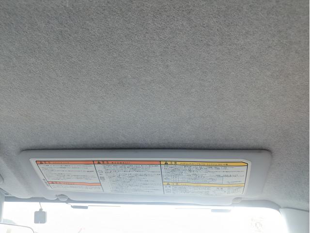 キャンター 　積載２ｔ　５ＭＴ　極東製垂直パワーゲートＶ６００　カーナビ　ＥＴＣ　パワーウインドウ　パワステ　キーレスリモコン　　車両総重量４，７１５ｋｇ　荷台内寸　長さ：３０９ｃｍ　幅：１６１ｃｍ　高さ：３９ｃｍ（59枚目）