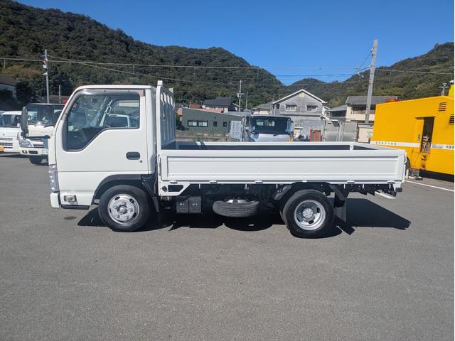エルフトラック 　積載２ｔ　５ＭＴ　荷台内寸　長さ：３１０ｃｍ　幅１６１ｃｍ　高さ：３８ｃｍ　ＥＴＣ　総重量：４，２７５ｋｇ　坂道発進補助装置　エアコン　パワーステアリング（6枚目）