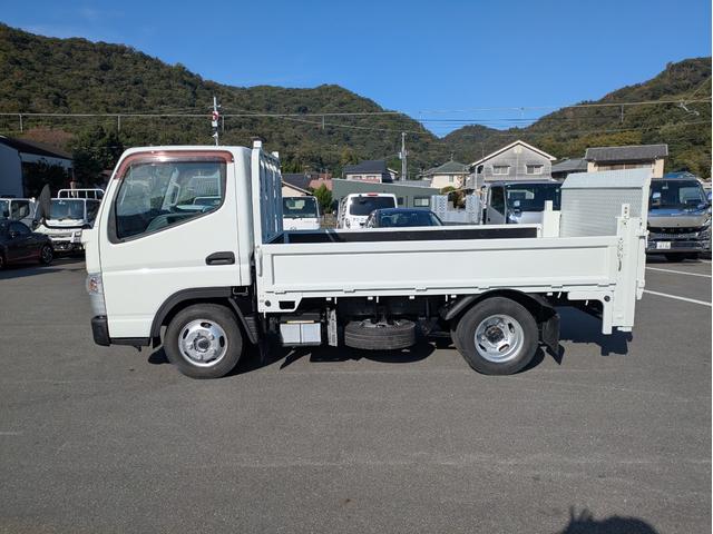 キャンター 全低床 積載2t 5MT 極東製垂直パワーゲート V601 ETC 助手席側電動格納ミラー パワーウインドウ パワステ 車両総重量:4,635kg 荷台内寸 長さ:289cm 幅:161cm 高さ:38cm(6枚目)