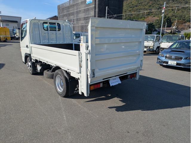 キャンター 全低床 積載2t 5MT 極東製垂直パワーゲート V601 ETC 助手席側電動格納ミラー パワーウインドウ パワステ 車両総重量:4,635kg 荷台内寸 長さ:289cm 幅:161cm 高さ:38cm(9枚目)