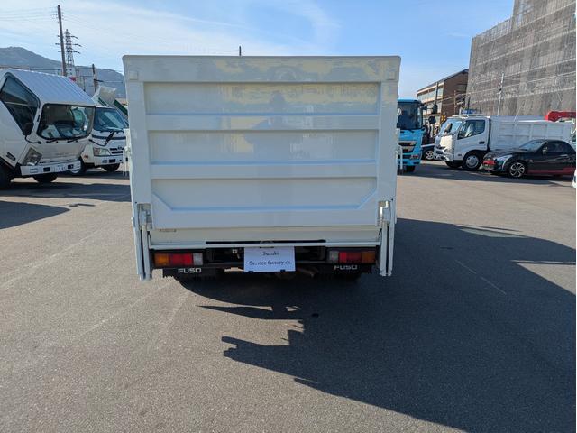 キャンター 全低床 積載2t 5MT 極東製垂直パワーゲート V601 ETC 助手席側電動格納ミラー パワーウインドウ パワステ 車両総重量:4,635kg 荷台内寸 長さ:289cm 幅:161cm 高さ:38cm(10枚目)