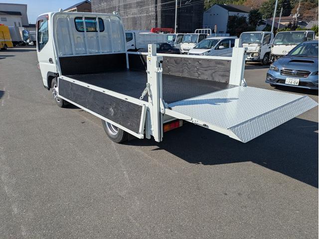 キャンター 全低床 積載2t 5MT 極東製垂直パワーゲート V601 ETC 助手席側電動格納ミラー パワーウインドウ パワステ 車両総重量:4,635kg 荷台内寸 長さ:289cm 幅:161cm 高さ:38cm(22枚目)