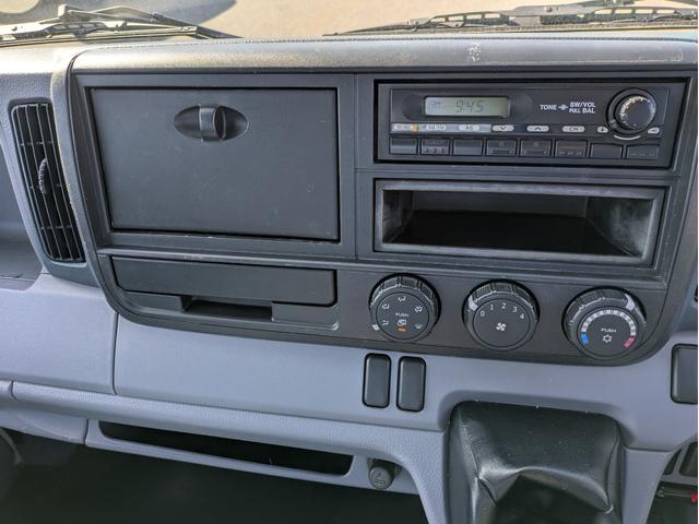 キャンター 全低床 積載2t 5MT 極東製垂直パワーゲート V601 ETC 助手席側電動格納ミラー パワーウインドウ パワステ 車両総重量:4,635kg 荷台内寸 長さ:289cm 幅:161cm 高さ:38cm(26枚目)