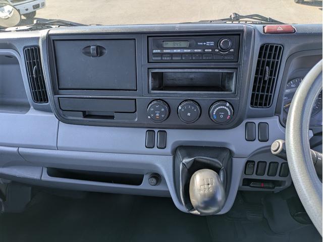 キャンター 全低床 積載2t 5MT 極東製垂直パワーゲート V601 ETC 助手席側電動格納ミラー パワーウインドウ パワステ 車両総重量:4,635kg 荷台内寸 長さ:289cm 幅:161cm 高さ:38cm(28枚目)