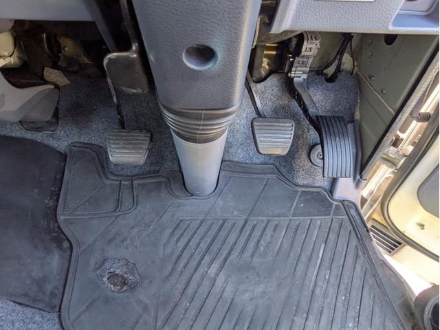 キャンター 全低床 積載2t 5MT 極東製垂直パワーゲート V601 ETC 助手席側電動格納ミラー パワーウインドウ パワステ 車両総重量:4,635kg 荷台内寸 長さ:289cm 幅:161cm 高さ:38cm(35枚目)