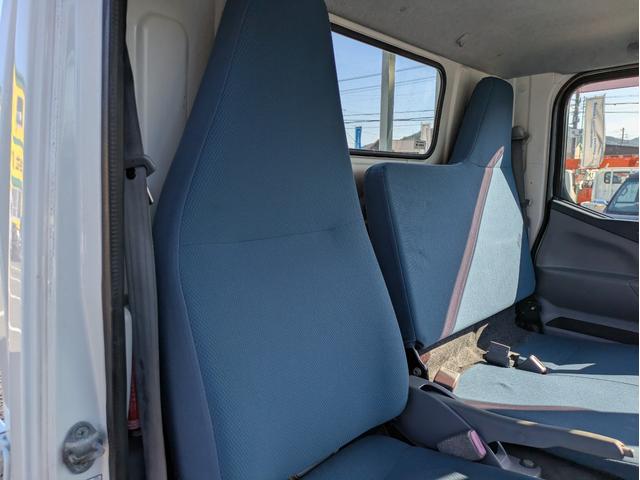 キャンター 全低床 積載2t 5MT 極東製垂直パワーゲート V601 ETC 助手席側電動格納ミラー パワーウインドウ パワステ 車両総重量:4,635kg 荷台内寸 長さ:289cm 幅:161cm 高さ:38cm(41枚目)