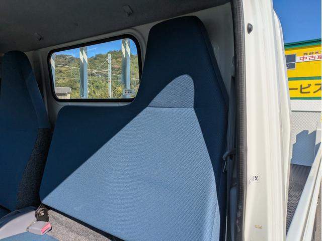 キャンター 全低床 積載2t 5MT 極東製垂直パワーゲート V601 ETC 助手席側電動格納ミラー パワーウインドウ パワステ 車両総重量:4,635kg 荷台内寸 長さ:289cm 幅:161cm 高さ:38cm(44枚目)