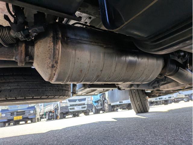 キャンター 全低床 積載2t 5MT 極東製垂直パワーゲート V601 ETC 助手席側電動格納ミラー パワーウインドウ パワステ 車両総重量:4,635kg 荷台内寸 長さ:289cm 幅:161cm 高さ:38cm(55枚目)