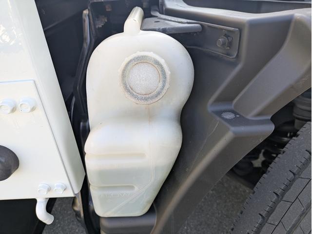 キャンター 全低床 積載2t 5MT 極東製垂直パワーゲート V601 ETC 助手席側電動格納ミラー パワーウインドウ パワステ 車両総重量:4,635kg 荷台内寸 長さ:289cm 幅:161cm 高さ:38cm(63枚目)