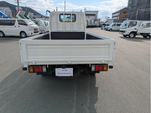 タイタントラック 積載1.5t 5MT 荷台内寸 長さ:310cm 幅:161cm 高さ:38cm ETC アイドリングストップ 助手席側電動格納ミラー 総重量:3625kg 坂道発進補助装置 エアコン パワステ(9枚目)