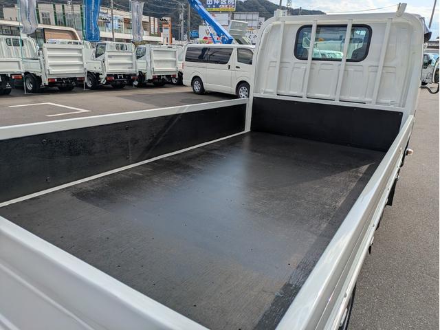 タイタントラック 積載1.5t 5MT 荷台内寸 長さ:310cm 幅:161cm 高さ:38cm ETC アイドリングストップ 助手席側電動格納ミラー 総重量:3625kg 坂道発進補助装置 エアコン パワステ(10枚目)