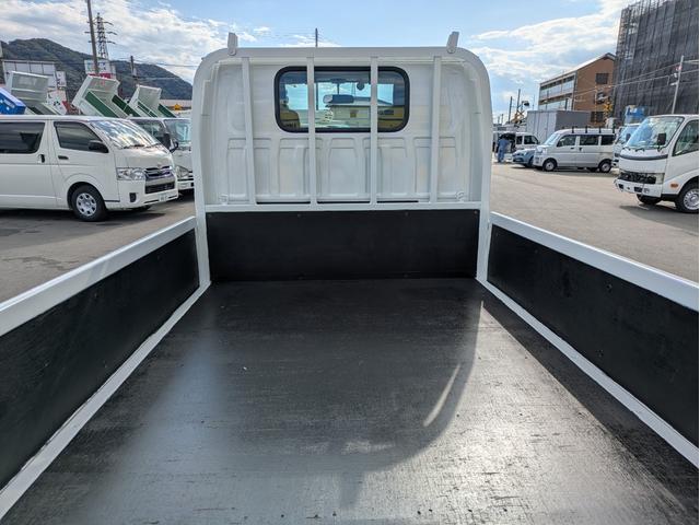 タイタントラック 積載1.5t 5MT 荷台内寸 長さ:310cm 幅:161cm 高さ:38cm ETC アイドリングストップ 助手席側電動格納ミラー 総重量:3625kg 坂道発進補助装置 エアコン パワステ(12枚目)