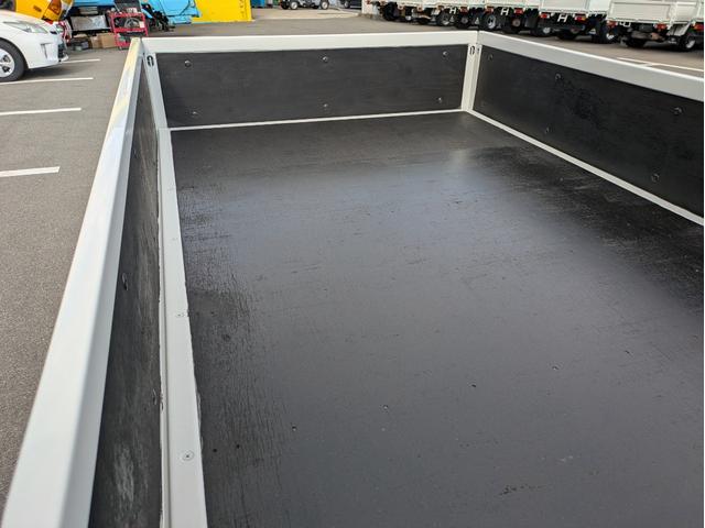 タイタントラック 積載1.5t 5MT 荷台内寸 長さ:310cm 幅:161cm 高さ:38cm ETC アイドリングストップ 助手席側電動格納ミラー 総重量:3625kg 坂道発進補助装置 エアコン パワステ(15枚目)