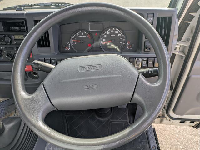 タイタントラック 積載1.5t 5MT 荷台内寸 長さ:310cm 幅:161cm 高さ:38cm ETC アイドリングストップ 助手席側電動格納ミラー 総重量:3625kg 坂道発進補助装置 エアコン パワステ(43枚目)