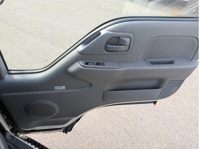 タイタントラック 積載1.5t 5MT 荷台内寸 長さ:310cm 幅:161cm 高さ:38cm ETC アイドリングストップ 助手席側電動格納ミラー 総重量:3625kg 坂道発進補助装置 エアコン パワステ(53枚目)