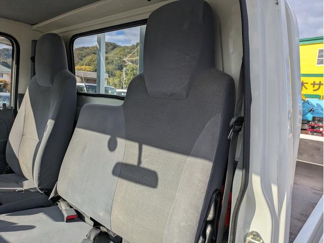 タイタントラック 積載1.5t 5MT 荷台内寸 長さ:310cm 幅:161cm 高さ:38cm ETC アイドリングストップ 助手席側電動格納ミラー 総重量:3625kg 坂道発進補助装置 エアコン パワステ(59枚目)