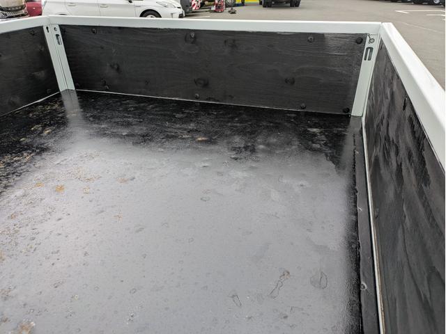 キャンター Wキャブ全低床 積載2t 5MT 床鉄板 リアクーラー ETC 車両総重量 4,740kg 荷台内寸 長さ:210cm 幅:160cm 高さ:38cm エアコン パワーステアリング パワーウィンドウ(16枚目)