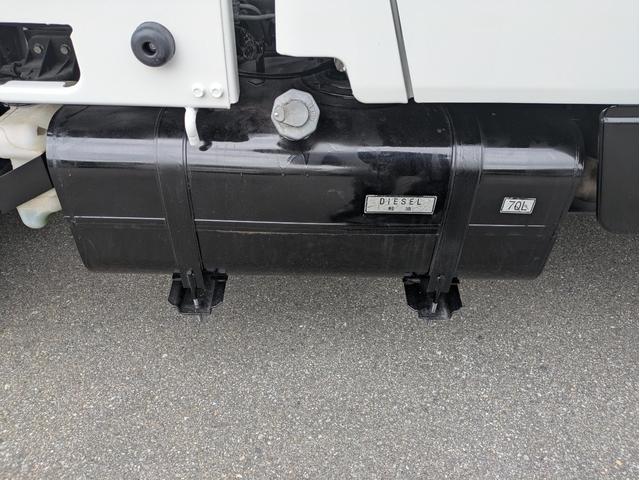 キャンター Wキャブ全低床 積載2t 5MT 床鉄板 リアクーラー ETC 車両総重量 4,740kg 荷台内寸 長さ:210cm 幅:160cm 高さ:38cm エアコン パワーステアリング パワーウィンドウ(25枚目)