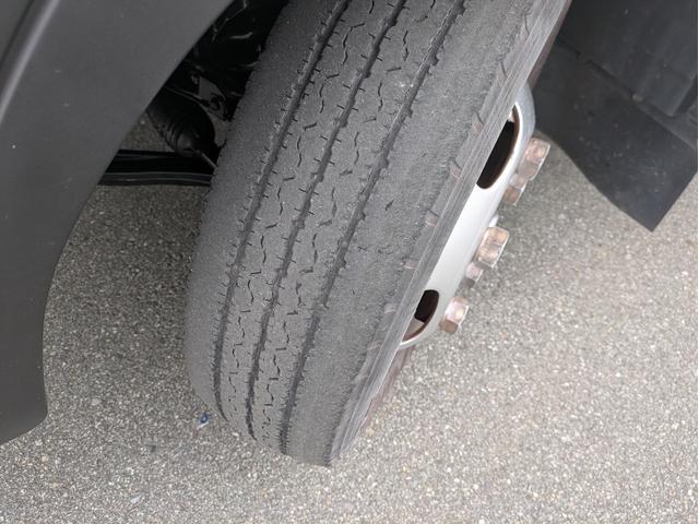 キャンター Wキャブ全低床 積載2t 5MT 床鉄板 リアクーラー ETC 車両総重量 4,740kg 荷台内寸 長さ:210cm 幅:160cm 高さ:38cm エアコン パワーステアリング パワーウィンドウ(32枚目)