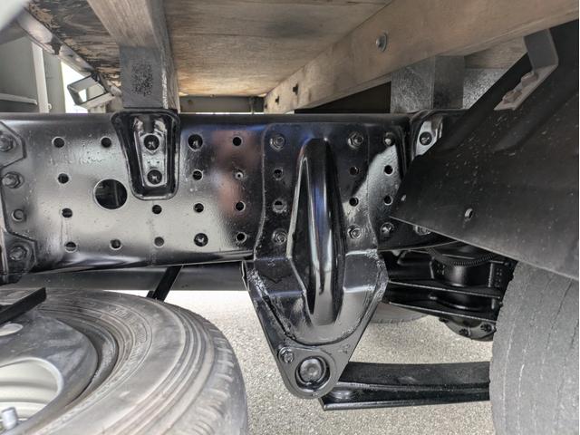 キャンター Wキャブ全低床 積載2t 5MT 床鉄板 リアクーラー ETC 車両総重量 4,740kg 荷台内寸 長さ:210cm 幅:160cm 高さ:38cm エアコン パワーステアリング パワーウィンドウ(37枚目)