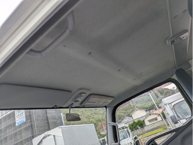 キャンター Wキャブ全低床 積載2t 5MT 床鉄板 リアクーラー ETC 車両総重量 4,740kg 荷台内寸 長さ:210cm 幅:160cm 高さ:38cm エアコン パワーステアリング パワーウィンドウ(52枚目)