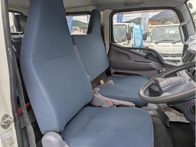 キャンター Wキャブ全低床 積載2t 5MT 床鉄板 リアクーラー ETC 車両総重量 4,740kg 荷台内寸 長さ:210cm 幅:160cm 高さ:38cm エアコン パワーステアリング パワーウィンドウ(55枚目)
