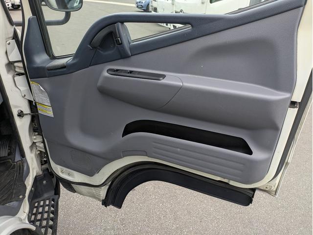 キャンター Wキャブ全低床 積載2t 5MT 床鉄板 リアクーラー ETC 車両総重量 4,740kg 荷台内寸 長さ:210cm 幅:160cm 高さ:38cm エアコン パワーステアリング パワーウィンドウ(60枚目)