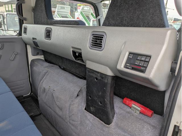 キャンター Wキャブ全低床 積載2t 5MT 床鉄板 リアクーラー ETC 車両総重量 4,740kg 荷台内寸 長さ:210cm 幅:160cm 高さ:38cm エアコン パワーステアリング パワーウィンドウ(62枚目)