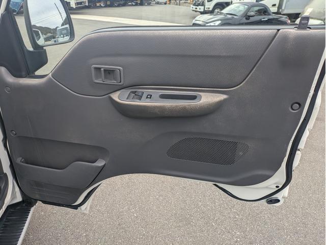 バネットトラック スーパーローDX 積載1t AT 総重量:2,380kg 荷台内寸 長さ:274cm 幅:160cm 高さ:38cm ETC パワーステアリング パワーウインドウ エアコン 排気量:1800cc(47枚目)