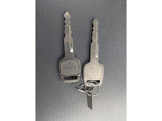 バネットトラック スーパーローDX 積載1t AT 総重量:2,380kg 荷台内寸 長さ:274cm 幅:160cm 高さ:38cm ETC パワーステアリング パワーウインドウ エアコン 排気量:1800cc(55枚目)