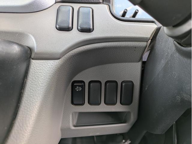 キャンター 　新明和製プレス式塵芥車　４．６立米　積載２．２５ｔ　連続スイッチ　５ＭＴ　車両総重量：６，８２５ｋｇ　ＥＴＣ　バックカメラ　助手席側電動格納ミラー　　路肩灯　フォグランプ　パワーウインドウ（52枚目）