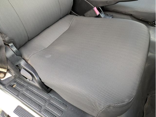 キャンター 　新明和製プレス式塵芥車　４．６立米　積載２．２５ｔ　連続スイッチ　５ＭＴ　車両総重量：６，８２５ｋｇ　ＥＴＣ　バックカメラ　助手席側電動格納ミラー　　路肩灯　フォグランプ　パワーウインドウ（59枚目）